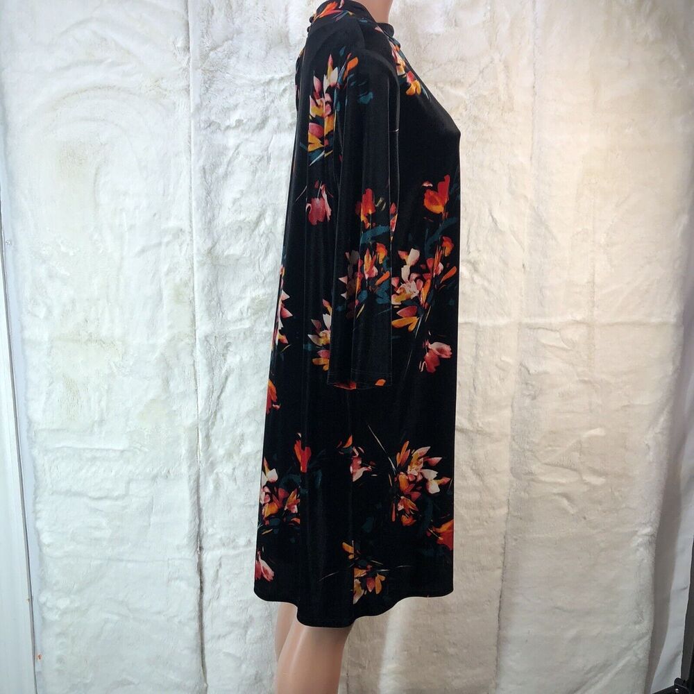 Velvet Shift Women Dress Size 1X Black Floral Stretchy Choker Neck - Picture 5 of 11